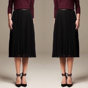 BANANA REPUBLIC Sheer Accordion Pleat Midi-Skirt